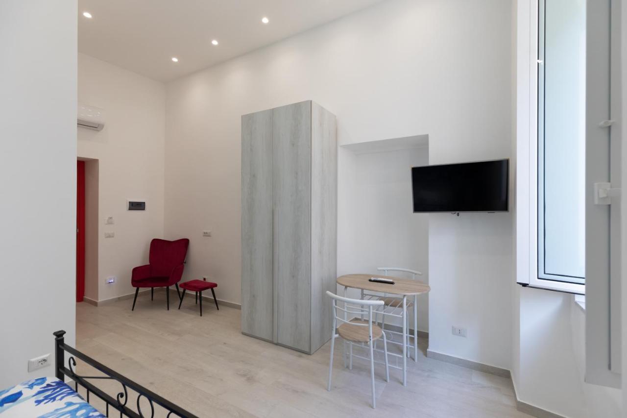 נאפולי My Brilliant Home With Jacuzzi 2 Steps From St Toledo מראה חיצוני תמונה