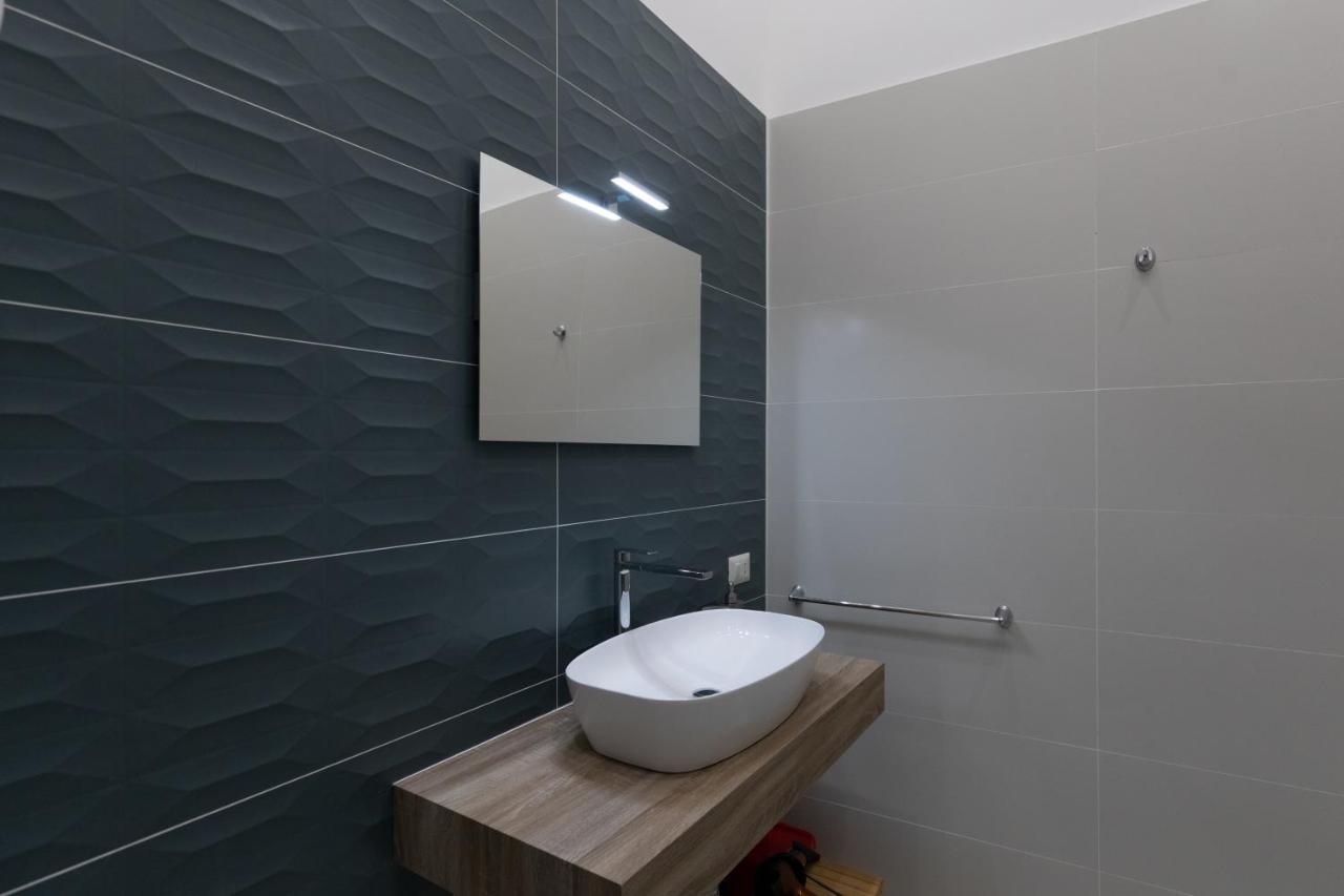 נאפולי My Brilliant Home With Jacuzzi 2 Steps From St Toledo מראה חיצוני תמונה