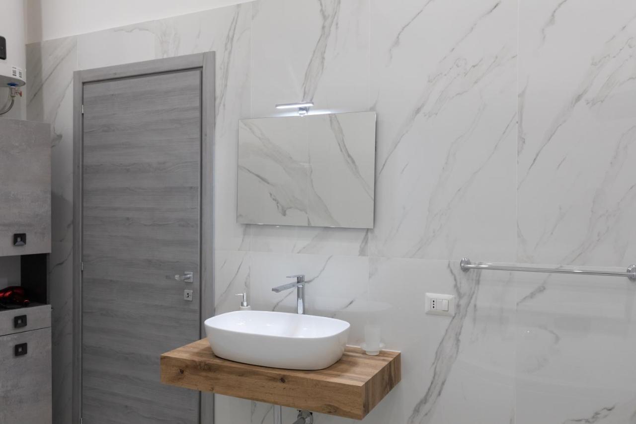 נאפולי My Brilliant Home With Jacuzzi 2 Steps From St Toledo מראה חיצוני תמונה